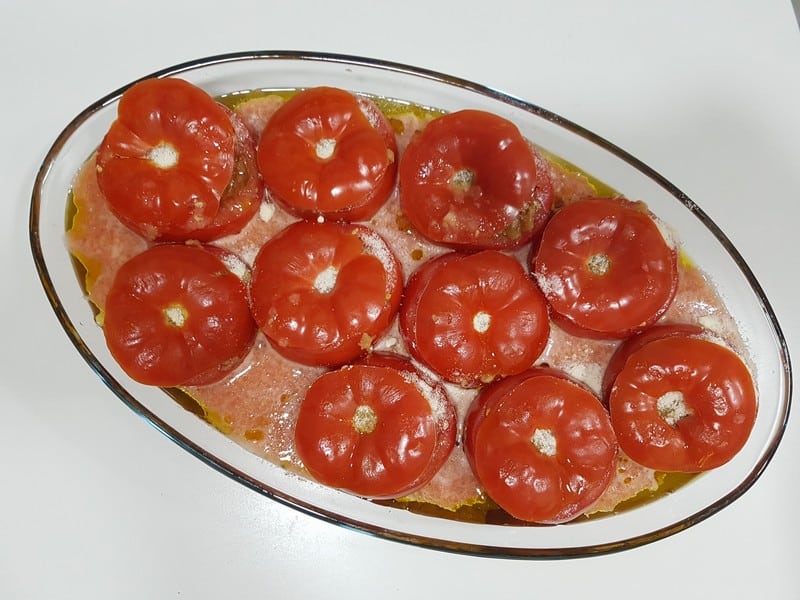 Tomates Rellenos Vegetarianos
